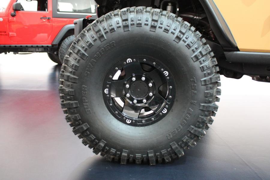  Jeep Wrangler Sand Trooper II Concept 2013 года  (фото 7 из 20)